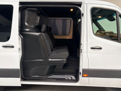 Mercedes-Benz Sprinter Dubbel Cabine Automaat 315 1.9 CDI 150pk L2H1 Imperiaal, Inrichting, Omvormer, Trekhaak, RIJKLAARPRIJS foto 2