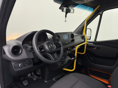 Mercedes-Benz Sprinter L2H2 9-Persoons Rolstoelbus | Kombi | Euro 6 | Prijs inclusief BTW/BPM | Multimedia | Airco | Verlaagde voorinstap 3