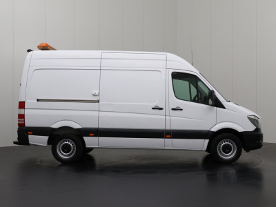 Mercedes-Benz Sprinter L2H2 | Airco | 3-Persoons | Trekhaak | Gate Locks | Betimmering 13