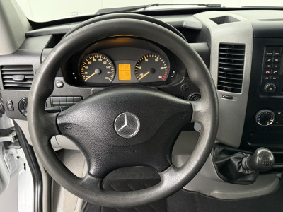 Mercedes-Benz Sprinter L2H2 | Airco | 3-Persoons | Trekhaak | Gate Locks | Betimmering 14