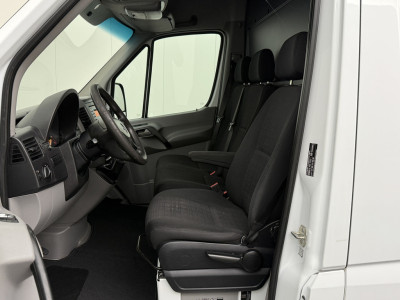 Mercedes-Benz Sprinter L2H2 | Airco | 3-Persoons | Trekhaak | Gate Locks | Betimmering 17