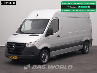 Mercedes-Benz Sprinter 215 CDI Automaat 150pk L2H2 MBUX Camera Airco Parkeersensoren CarPlay Euro6 L2 Airco