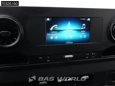 Mercedes-Benz Sprinter 215 CDI Automaat 150pk L2H2 MBUX Camera Airco Parkeersensoren CarPlay Euro6 L2 Airco 14