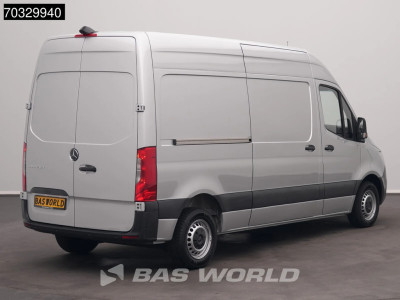 Mercedes-Benz Sprinter 215 CDI Automaat 150pk L2H2 MBUX Camera Airco Parkeersensoren CarPlay Euro6 L2 Airco 2