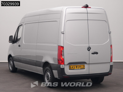 Mercedes-Benz Sprinter 215 CDI Automaat 150pk L2H2 MBUX Camera Airco Parkeersensoren CarPlay Euro6 L2 Airco 6