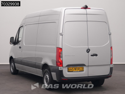 Mercedes-Benz Sprinter 215 CDI Automaat 150pk L2H2 MBUX Camera Airco Parkeersensoren CarPlay Euro6 L2 Airco 6