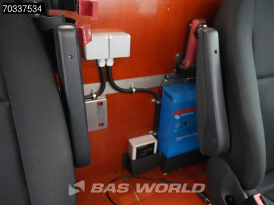 Mercedes-Benz Sprinter 314 CDI Automaat L2H2 Werkplaatsinrichting AC/Climate MBUX Carplay Cruise Camera Trekhaak Euro6 L2 Airco Trekhaak Cruise control foto 18
