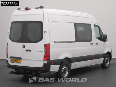 Mercedes-Benz Sprinter 314 CDI Automaat L2H2 Werkplaatsinrichting AC/Climate MBUX Carplay Cruise Camera Trekhaak Euro6 L2 Airco Trekhaak Cruise control foto 2