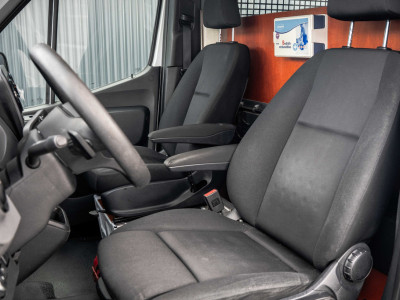 Mercedes-Benz Sprinter 314CDI L2H2 | Automaat | 1e Eigenaar | Volledig ingericht | 360° Camera | Carplay | Cruise | PDC | Airco foto 13