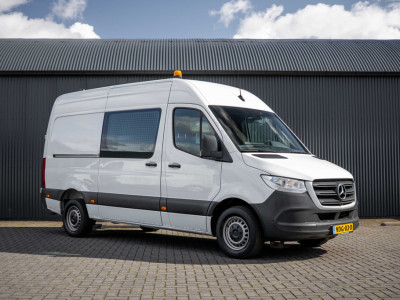 Mercedes-Benz Sprinter 314CDI L2H2 | Automaat | 1e Eigenaar | Volledig ingericht | 360° Camera | Carplay | Cruise | PDC | Airco foto 4