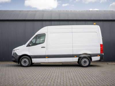 Mercedes-Benz Sprinter 314CDI L2H2 | Automaat | 1e Eigenaar | Volledig ingericht | 360° Camera | Carplay | Cruise | PDC | Airco foto 5
