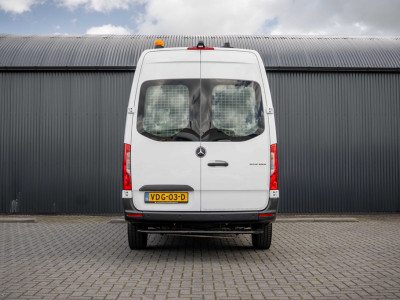 Mercedes-Benz Sprinter 314CDI L2H2 | Automaat | 1e Eigenaar | Volledig ingericht | 360° Camera | Carplay | Cruise | PDC | Airco foto 7