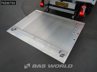 Mercedes-Benz Sprinter 315 CDI Nieuw / New! Laadklep Bakwagen AC/Climate Zijdeur Cruise 10MBUX CarPlay DHollandia Euro6 Meubelbak Koffer Möbelkoffer LBW Airco Cruise control foto 13