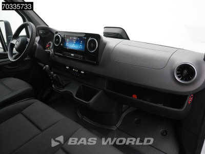 Mercedes-Benz Sprinter 315 CDI Nieuw / New! Laadklep Bakwagen AC/Climate Zijdeur Cruise 10MBUX CarPlay DHollandia Euro6 Meubelbak Koffer Möbelkoffer LBW Airco Cruise control foto 19
