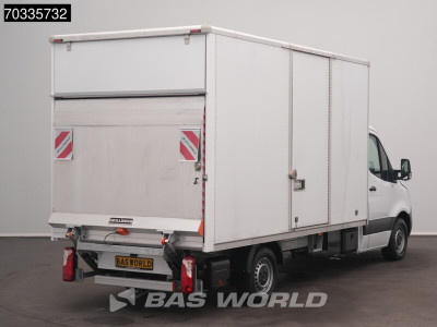 Mercedes-Benz Sprinter 315 CDI Nieuw / New! Laadklep Bakwagen AC/Climate Zijdeur Cruise 10MBUX CarPlay DHollandia Euro6 Meubelbak Koffer Möbelkoffer LBW Airco Cruise control foto 2