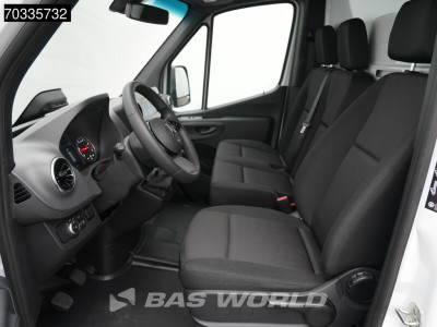 Mercedes-Benz Sprinter 315 CDI Nieuw / New! Laadklep Bakwagen AC/Climate Zijdeur Cruise 10MBUX CarPlay DHollandia Euro6 Meubelbak Koffer Möbelkoffer LBW Airco Cruise control foto 20