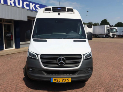 Mercedes-Benz Sprinter 317 Koel/Vries L2/H2 220 Volt stekker 19