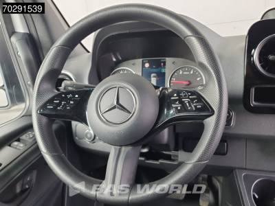 Mercedes-Benz Sprinter 317 CDI 2025-Model! Automaat L3H2 10inch MBUX CarPlay Airco Cruise CarPlay Parkeersensoren v+a Euro6 L3 15m3 Airco foto 17