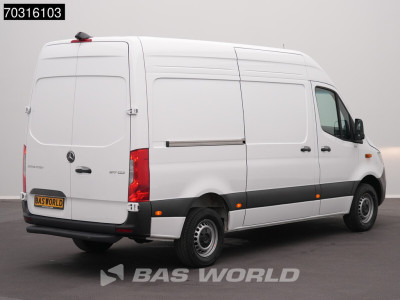 Mercedes-Benz Sprinter 317 CDI Automaat 2025 Model L2H2 170PK Navi Airco Cruise Camera MBUX CarPlay Stoelverwarming Euro6 L2 Airco Cruise control foto 2