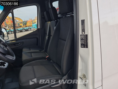 Mercedes-Benz Sprinter 317 CDI Automaat 2025 Model L3H2 Airco Cruise Camera Parkeersensoren 10inch MBUX CarPlay Euro6 L3 Airco Cruise control foto 12