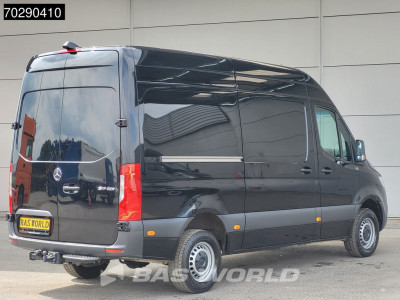 Mercedes-Benz Sprinter 317 CDI Automaat 3,5t Trekhaak L2H2 170PK Airco Camera MBUX Euro6 L2 12m3 Airco Trekhaak foto 6