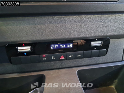 Mercedes-Benz Sprinter 317 CDI Automaat L2H2 170PK Navi Airco Cruise Camera Parkeersensoren MBUX CarPlay Euro6 L2 Airco Cruise control foto 16