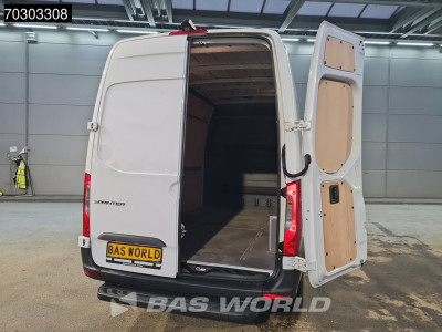 Mercedes-Benz Sprinter 317 CDI Automaat L2H2 170PK Navi Airco Cruise Camera Parkeersensoren MBUX CarPlay Euro6 L2 Airco Cruise control foto 6