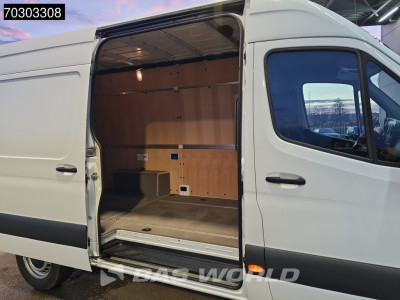 Mercedes-Benz Sprinter 317 CDI Automaat L2H2 170PK Navi Airco Cruise Camera Parkeersensoren MBUX CarPlay Euro6 L2 Airco Cruise control foto 7