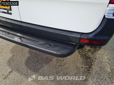 Mercedes-Benz Sprinter 317 CDI Automaat L2H2 170PK Navi Airco Cruise Camera Parkeersensoren MBUX CarPlay Euro6 L2 Airco Cruise control foto 9