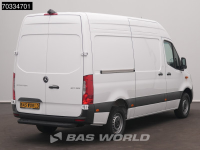 Mercedes-Benz Sprinter 317 CDI Automaat L2H2 AC/Climate 10MBUX Carplay LED Camera Cruise Parkeersensoren Euro6 L2 Airco Cruise control foto 2