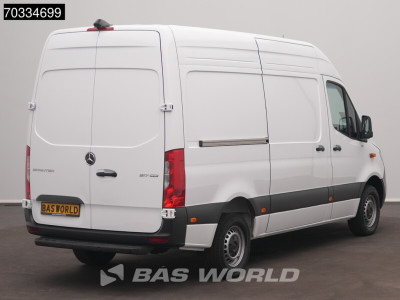 Mercedes-Benz Sprinter 317 CDI Automaat L2H2 AC/Climate 10MBUX Carplay LED Camera Cruise Parkeersensoren Euro6 L2 Airco Cruise control foto 2