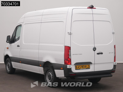 Mercedes-Benz Sprinter 317 CDI Automaat L2H2 AC/Climate 10MBUX Carplay LED Camera Cruise Parkeersensoren Euro6 L2 Airco Cruise control foto 6