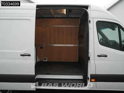 Mercedes-Benz Sprinter 317 CDI Automaat L2H2 AC/Climate 10MBUX Carplay LED Camera Cruise Parkeersensoren Euro6 L2 Airco Cruise control foto 9