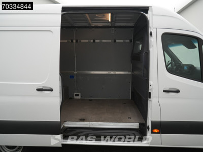 Mercedes-Benz Sprinter 317 CDI Automaat L2H2 AC/Climate MBUX Carplay Camera Parkeersensoren Euro6 L2 Airco foto 8