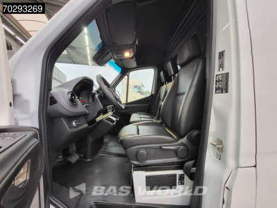 Mercedes-Benz Sprinter 317 CDI Automaat L3H2 170PK Airco Cruise Camera Parkeersensoren MBUX CarPlay Euro6 L3 15m3 Airco foto 11