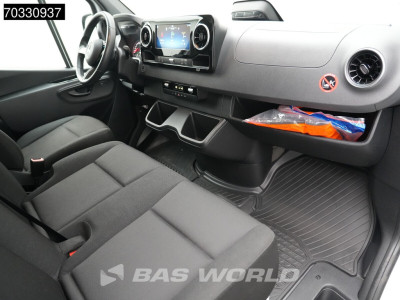 Mercedes-Benz Sprinter 317 CDI Automaat L3H2 170PK LED Navi Climate Cruise Camera 10inch MBUX CarPlay Euro6 L3 Airco Cruise control foto 12