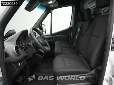 Mercedes-Benz Sprinter 317 CDI Automaat L3H2 170PK Trekhaak Navi Airco Cruise Camera 10inch MBUX CarPlay Parkeersensoren v+a Euro6 L3 Airco Trekhaak Cruise control foto 15