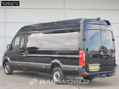 Mercedes-Benz Sprinter 317 CDI Automaat L3H2 3,5t Trekhaak Airco Cruise Camera Parkeersensoren MBUX CarPlay Euro6 L3 15m3 Airco Trekhaak foto 2