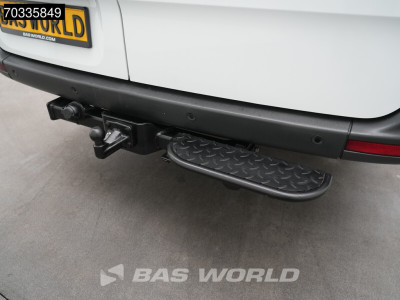 Mercedes-Benz Sprinter 317 CDI Automaat L3H2 AC/Climate MBUX Carplay Camera 3,5t Trekhaak Parkeersensoren Euro6 L3 Airco Trekhaak foto 13