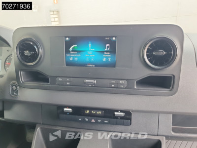 Mercedes-Benz Sprinter 317 CDI Automaat L3H2 Black Edition 3500KG Trekhaak Airco Camera Parkeersensoren MBUX CarPlay Euro6 L3 15m3 Airco Trekhaak foto 15