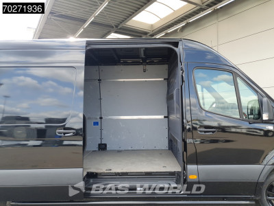 Mercedes-Benz Sprinter 317 CDI Automaat L3H2 Black Edition 3500KG Trekhaak Airco Camera Parkeersensoren MBUX CarPlay Euro6 L3 15m3 Airco Trekhaak foto 8
