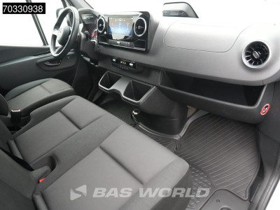 Mercedes-Benz Sprinter 317 CDI Automaat L3H2 LED Navi Airco Cruise Camera 10inch MBUX CarPlay Parkeersensoren v+a Euro6 L3 Airco Cruise control foto 12