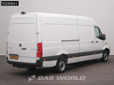 Mercedes-Benz Sprinter 317 CDI Automaat L3H2 PRO LED Navi Airco Cruise Camera 10inch MBUX CarPlay Parkeersensoren v+a Euro6 L3 Airco Trekhaak Cruise control foto 2