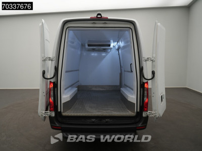 Mercedes-Benz Sprinter 317 CDI Koelwagen Vriezer 170PK L2H2 Airco Camera MBUX CarPlay Euro6 L2 Koel Koeler Kühl Kühler Kühlwagen Kühlkasten Frigo Vries Airco foto 10