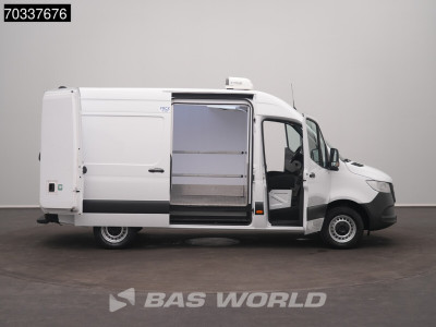 Mercedes-Benz Sprinter 317 CDI Koelwagen Vriezer 170PK L2H2 Airco Camera MBUX CarPlay Euro6 L2 Koel Koeler Kühl Kühler Kühlwagen Kühlkasten Frigo Vries Airco foto 8