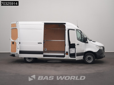 Mercedes-Benz Sprinter 317 CDI L2H2 Navi Airco Cruise Camera 10inch MBUX CarPlay Parkeersensoren v+a Euro6 L2 Airco Trekhaak Cruise control 10