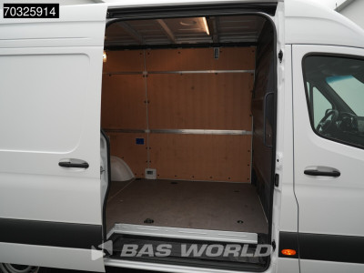 Mercedes-Benz Sprinter 317 CDI L2H2 Navi Airco Cruise Camera 10inch MBUX CarPlay Parkeersensoren v+a Euro6 L2 Airco Trekhaak Cruise control 11