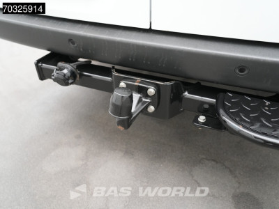 Mercedes-Benz Sprinter 317 CDI L2H2 Navi Airco Cruise Camera 10inch MBUX CarPlay Parkeersensoren v+a Euro6 L2 Airco Trekhaak Cruise control 12