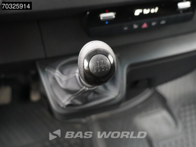 Mercedes-Benz Sprinter 317 CDI L2H2 Navi Airco Cruise Camera 10inch MBUX CarPlay Parkeersensoren v+a Euro6 L2 Airco Trekhaak Cruise control 14