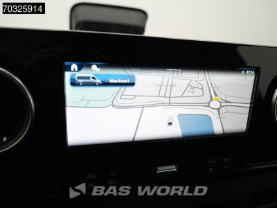 Mercedes-Benz Sprinter 317 CDI L2H2 Navi Airco Cruise Camera 10inch MBUX CarPlay Parkeersensoren v+a Euro6 L2 Airco Trekhaak Cruise control 17
